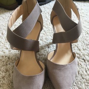 Liz Claiborne Heels, size 9W